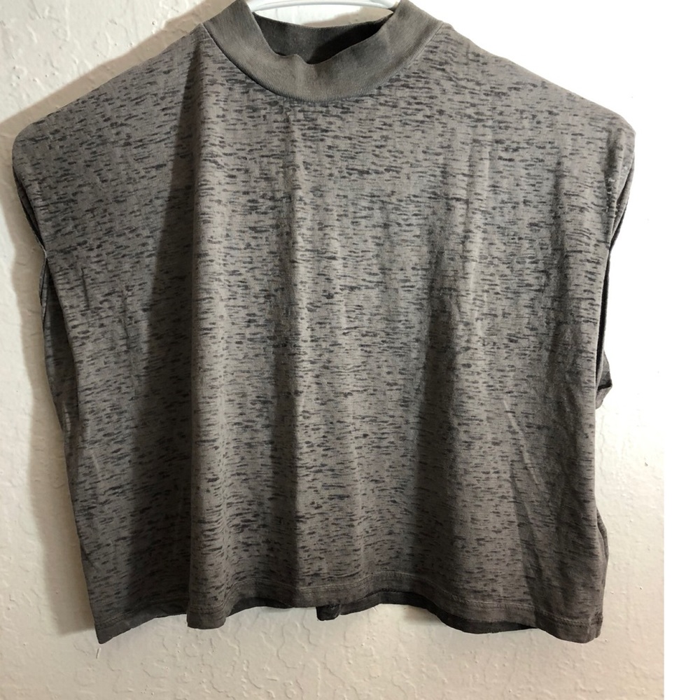 Muscle tank stonewash